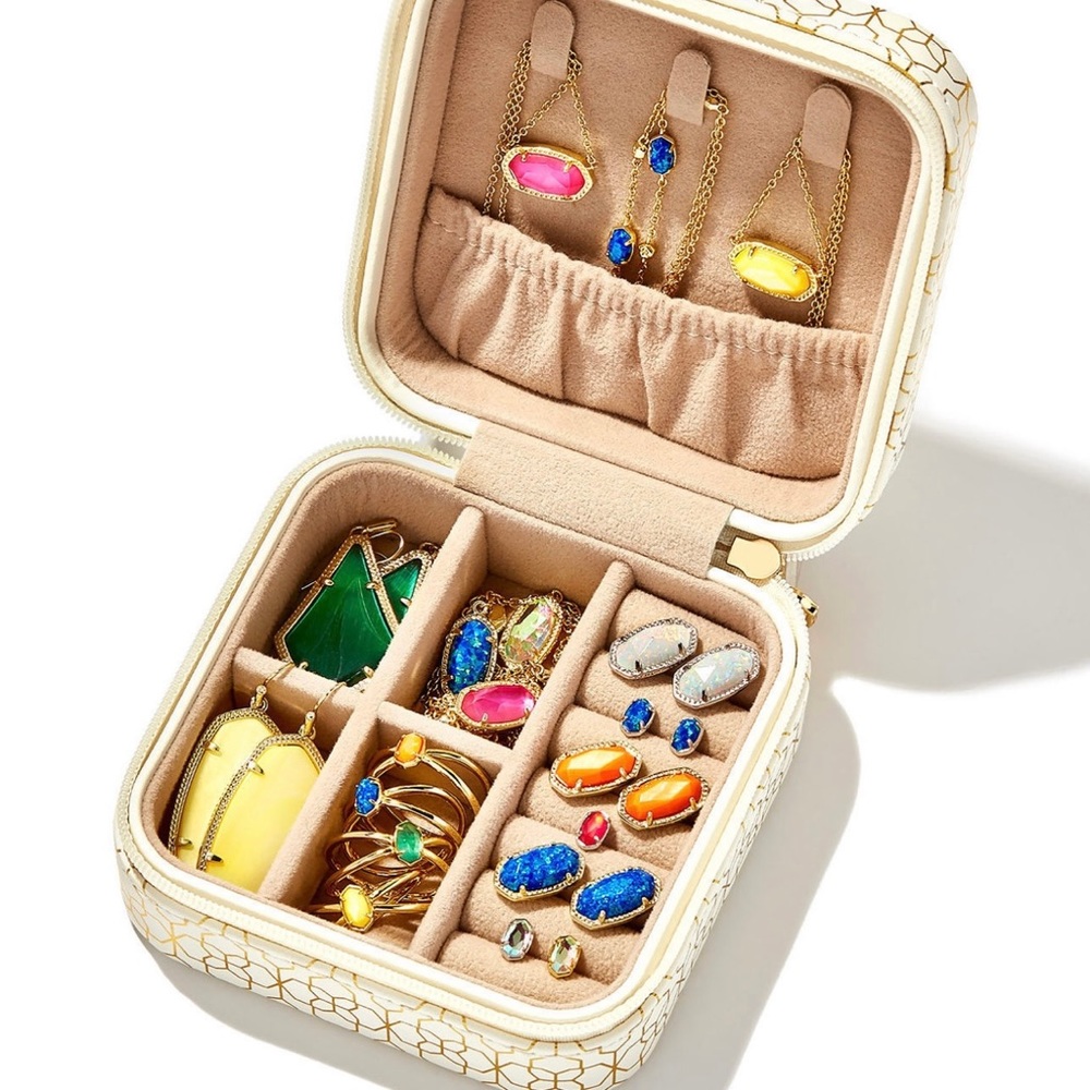 Kendra Scott Jewelry Travel Case - NWT